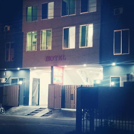 Hotel Park View Лахор Екстериор снимка