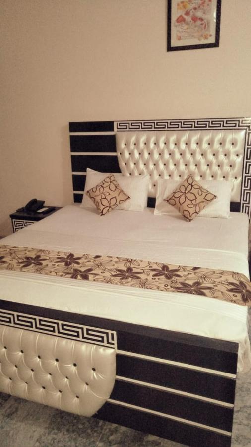 Hotel Park View Лахор Екстериор снимка