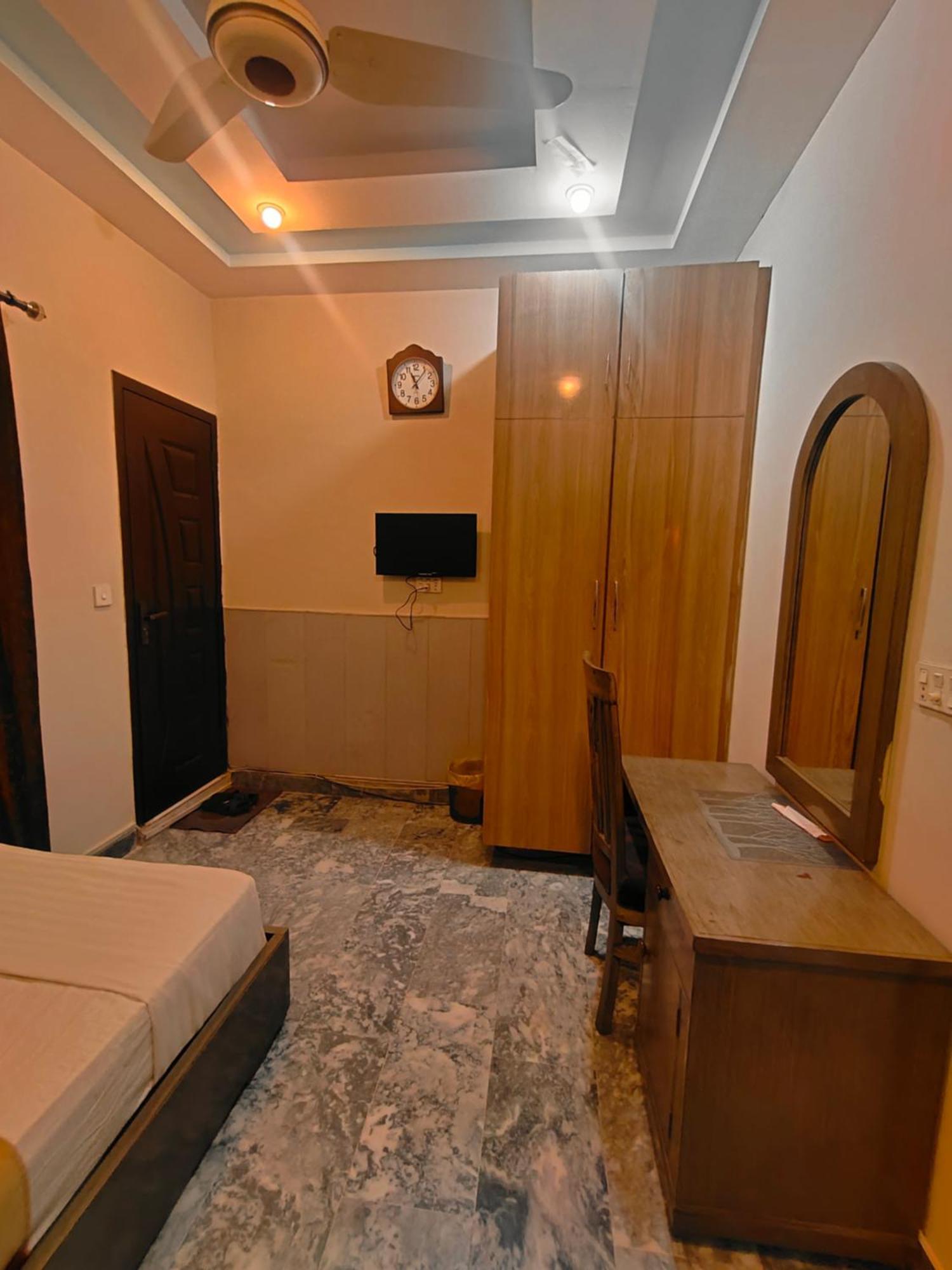 Hotel Park View Лахор Екстериор снимка